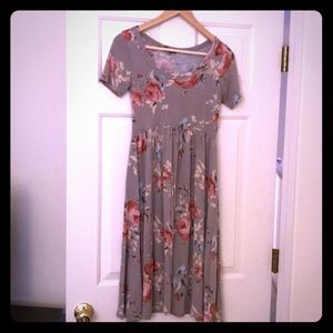 Vintage floral midi dress